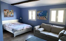 Agreable Chambre D'Hotes Avec Vue Sur Les Collines
