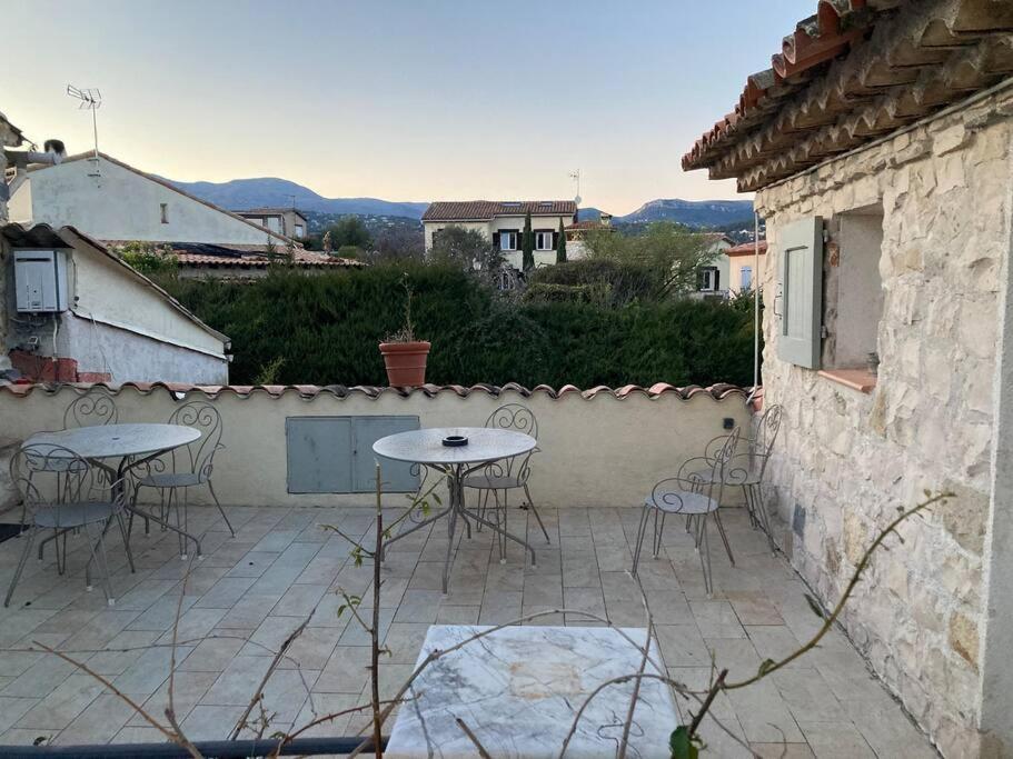 Ferienwohnung Agreable Chambre D'Hotes Avec Vue Sur Les Collines La Colle-sur-Loup Exterior foto